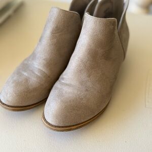 Elegant Journee Women's Ankle Boots